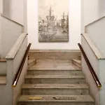 Pasolini E La Dei Ragazzi Di Apartamento *