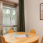 Pasolini E La Dei Ragazzi Di Apartamento *