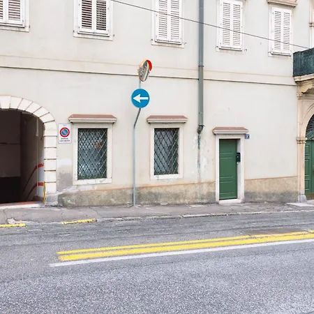La Casa Di Pasolini, In Centro Con Posto Auto Apartman