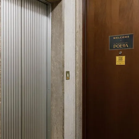 公寓 La Casa Di Pasolini, In Centro Con Posto Auto 的里雅斯特